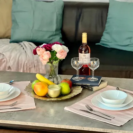 Art Near Paradise Mall & Metro Station *