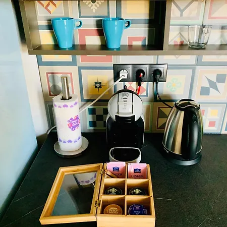 Art Near Paradise Mall & Metro Station